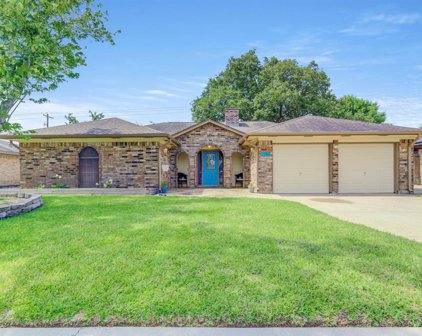 1702 S Park Way Drive, Deer Park