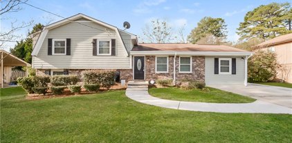 6011 Randy Lane, Ellenwood