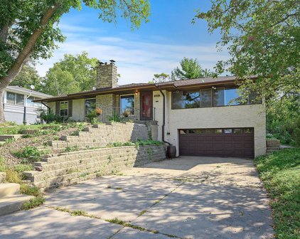 3005 NE Silver Lake Road, Saint Anthony