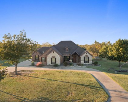 7710 Fall Creek  Road, Terrell