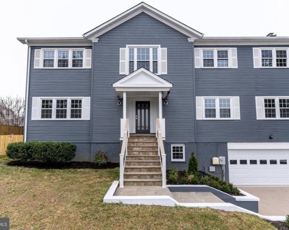 1418 S Dinwiddie St, Arlington
