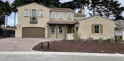 1926 Bunker LN, Seaside