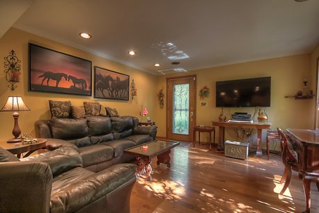 1580 Craigs Creek - Living Room