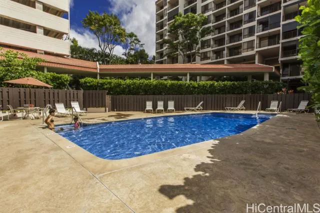 Regency Park Pooll