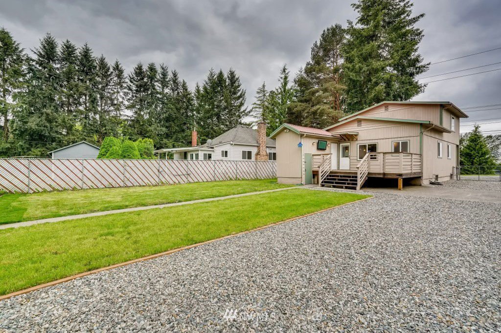 32808 3rd Avenue, Black Diamond, WA 98010