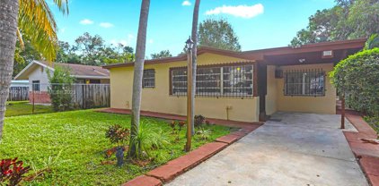 220 Sw 11th St, Fort Lauderdale