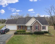 5650 Creekside Xing, Warrenton image