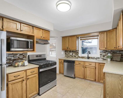 6150 Zealand Avenue N, New Hope