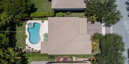 19266 Seneca Ave, Weston