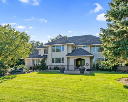 19 Lake Court, North Oaks
