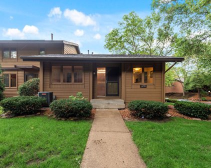 1295 Brighton Square, New Brighton
