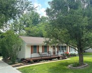 7 Circle  Way, St Peters image
