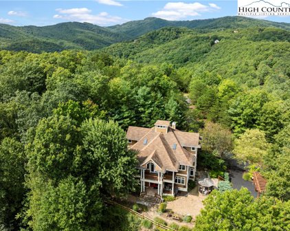 461 Summit Rise Drive, Boone