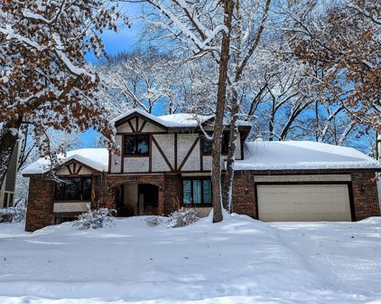 5893 Royal Oaks Drive, Shoreview