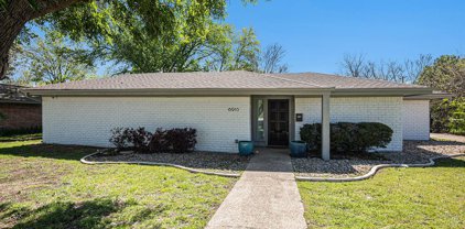 6913 Chickering  Road, Fort Worth