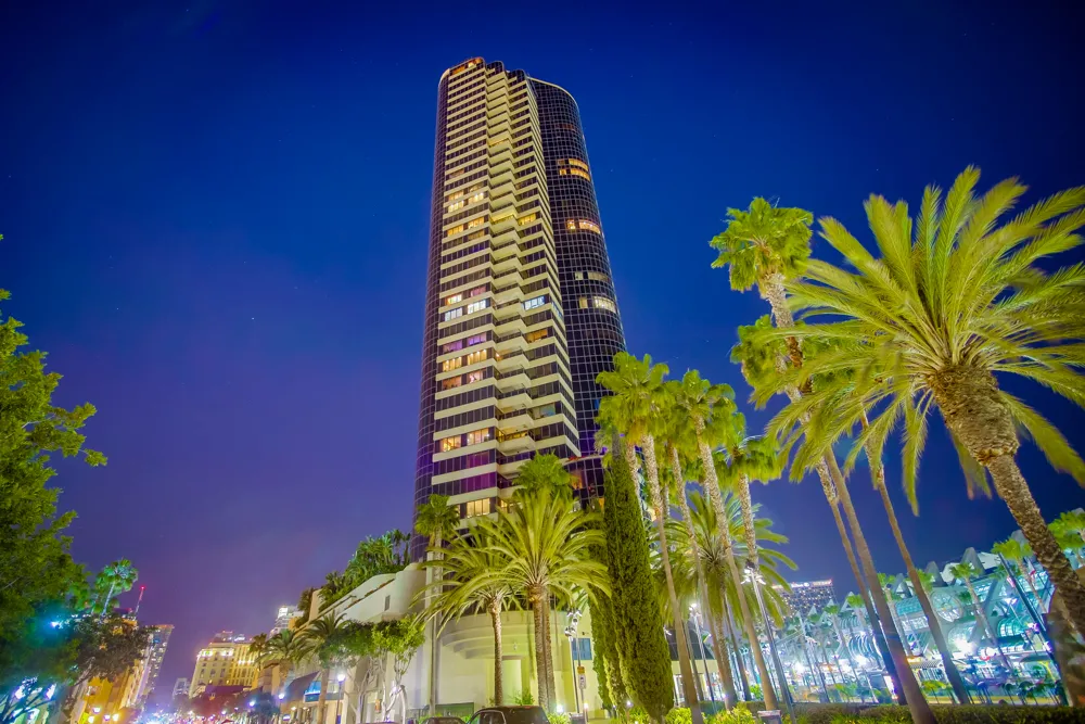 Harbor Club condos