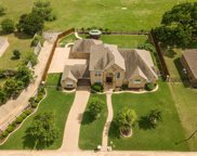 910 Shady Vale  Drive, Kennedale image