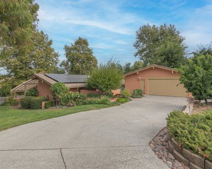 41070 Avenida Verde, Temecula