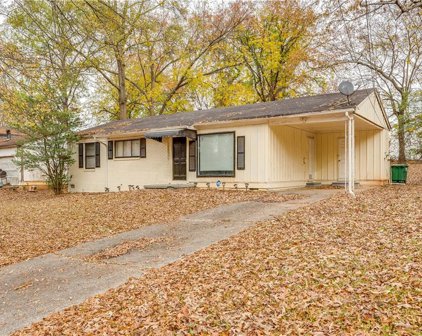 916 Kennesaw Drive, Forest Park