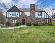 501 Fort Hill Road, Scarsdale image
