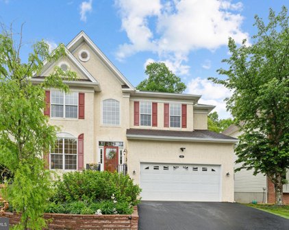 220 Snowberry Way, West Chester
