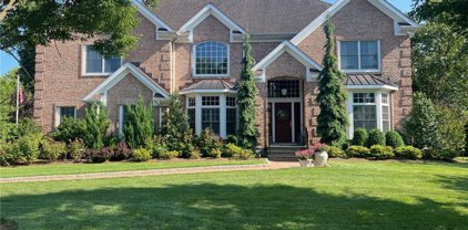 3 Cambridge Court, New Rochelle