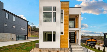 704 W 4th St, Columbia