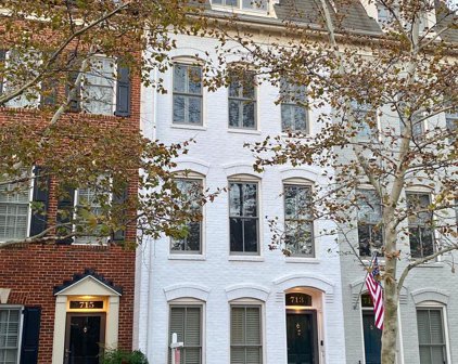 713 Carpenter Rd, Alexandria