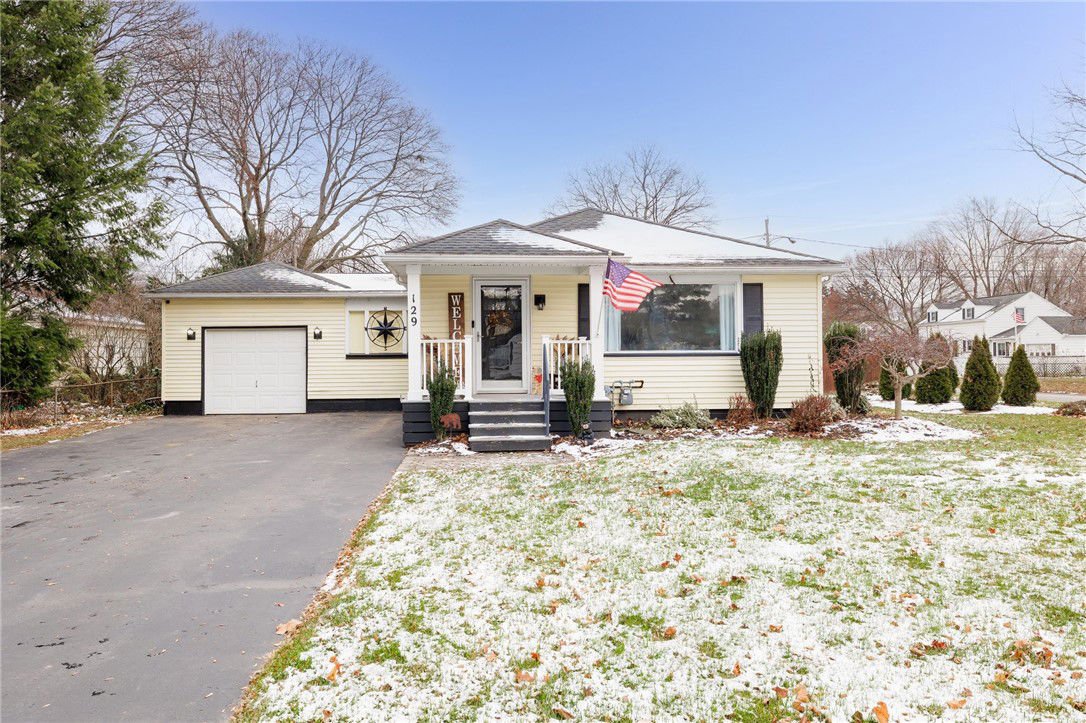 129 Sharon Drive, Greece, 14626