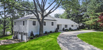 3 Hidden Green Lane, Larchmont