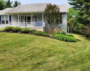 3302 Hampton Ct, Mount Airy image