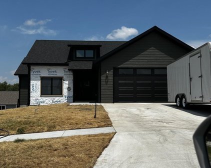 509  18th E Avenue, Oskaloosa