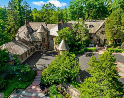 26 W Old Gulph Rd, Gladwyne