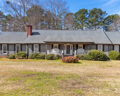 3074 Cane Mill  Road, Lancaster