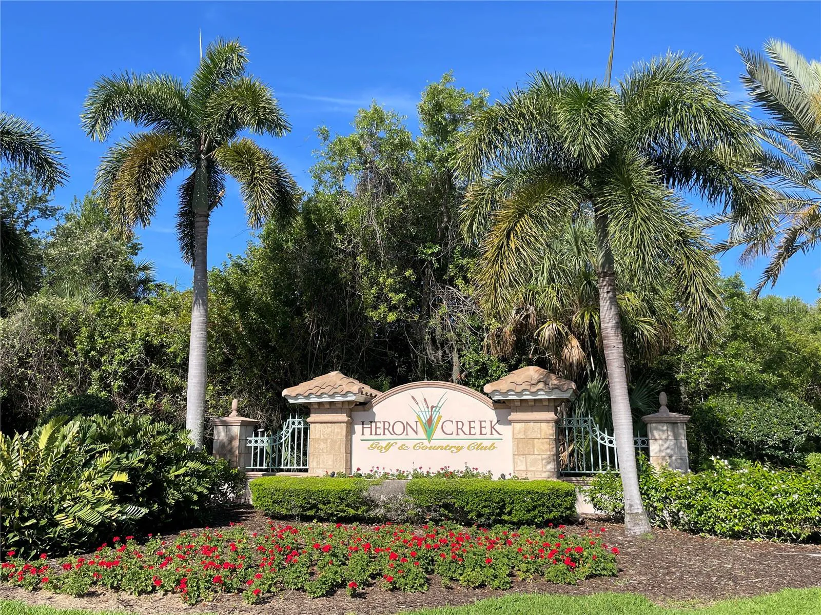Heron Creek Golf and Country Club landscaped entrance
