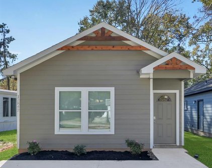 12842 Andwood Street, Willis