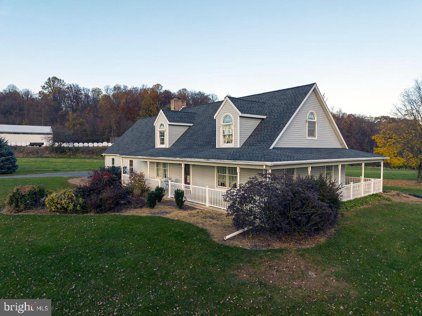 1070 Texter Mountain Rd, Robesonia