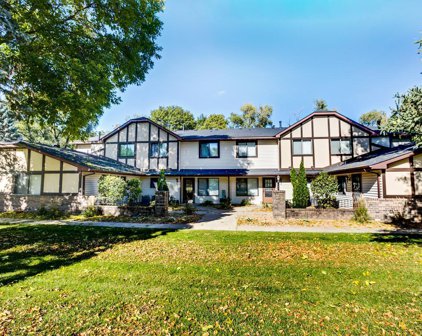 1109 W Royal Oaks Drive, Shoreview
