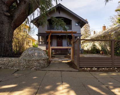 5031 8th Avenue NE, Seattle