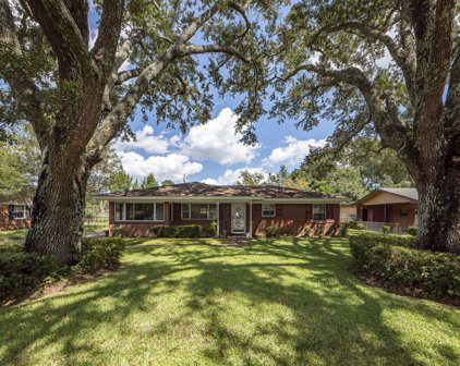 880 Dills Bluff Road, Charleston