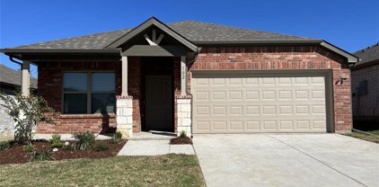 310 Knoll Pines  Drive, Terrell