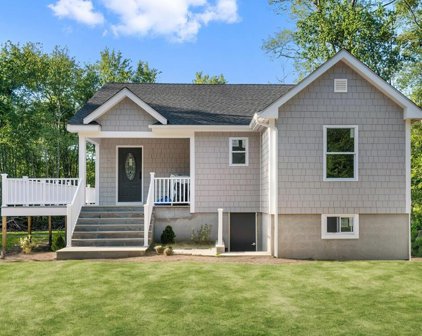 1794 Amazon Road, Mohegan Lake