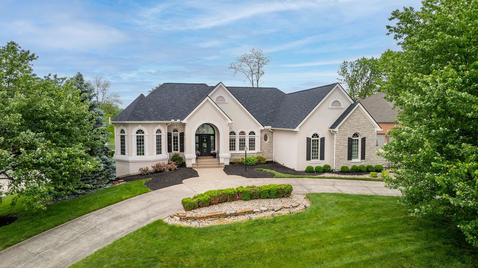 790 Gallant Fox Lane, Union, 41091