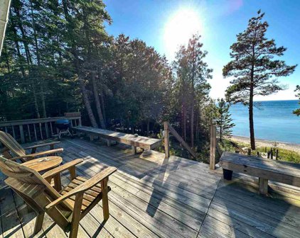 32595 Mrs Reddings Trail, Beaver Island
