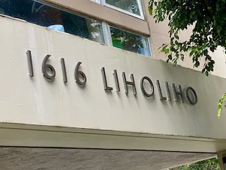 1616 Liholiho Sign
