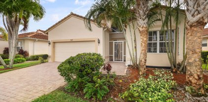 317 NW Clearview Court, Port Saint Lucie