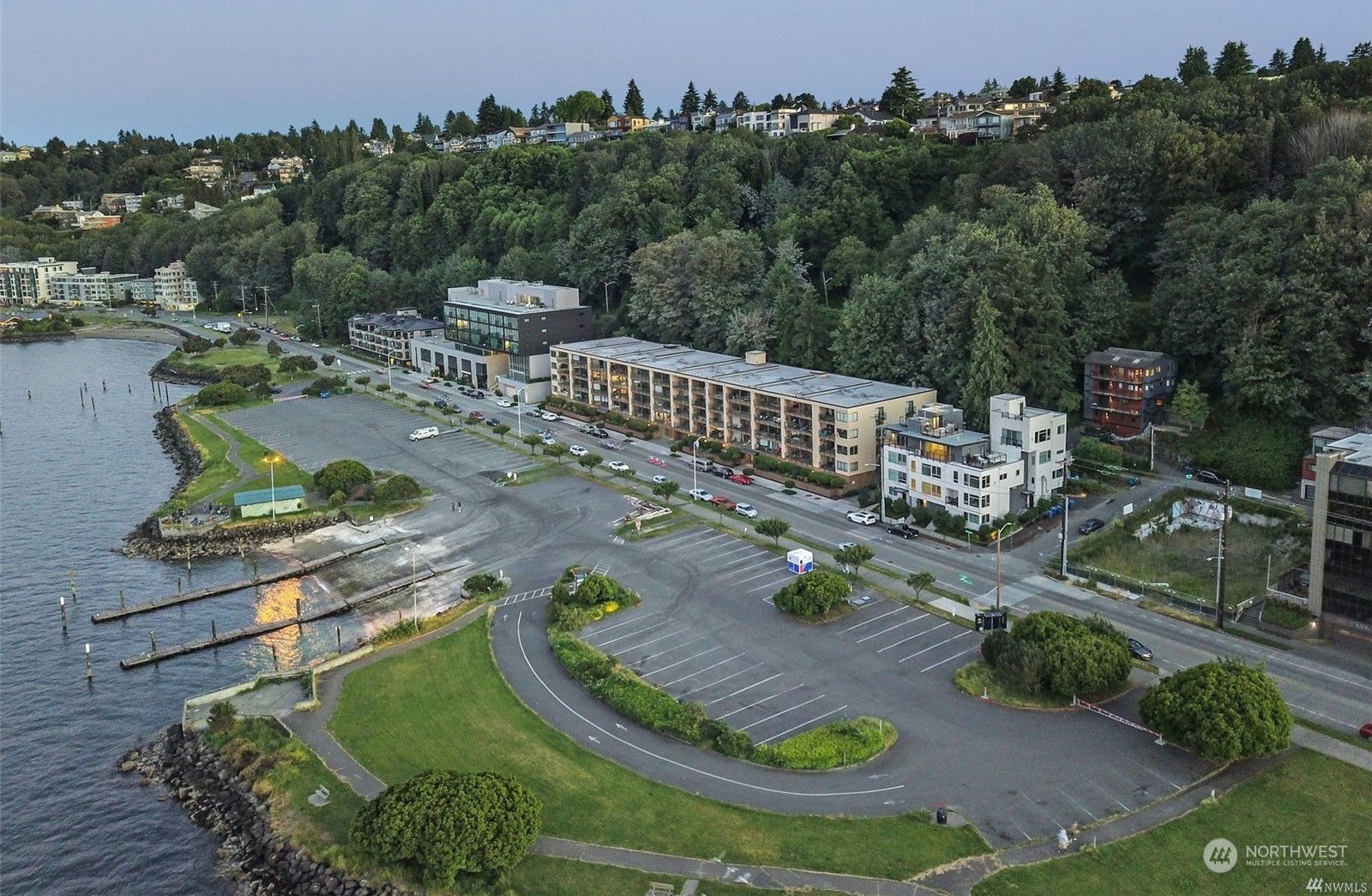 1301 Harbor Avenue SW Unit #412, Seattle, WA 98116 | MLS # 2060899