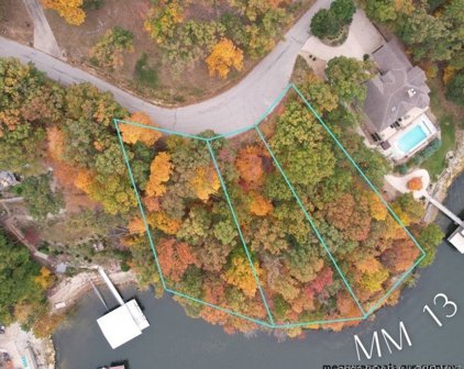 99, 100, 102 Turn Bridge Court, Sunrise Beach