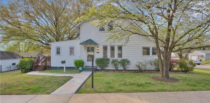 403 Cameron Avenue, Colonial Heights