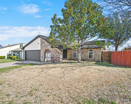 7033 Woodway  Drive, Fort Worth